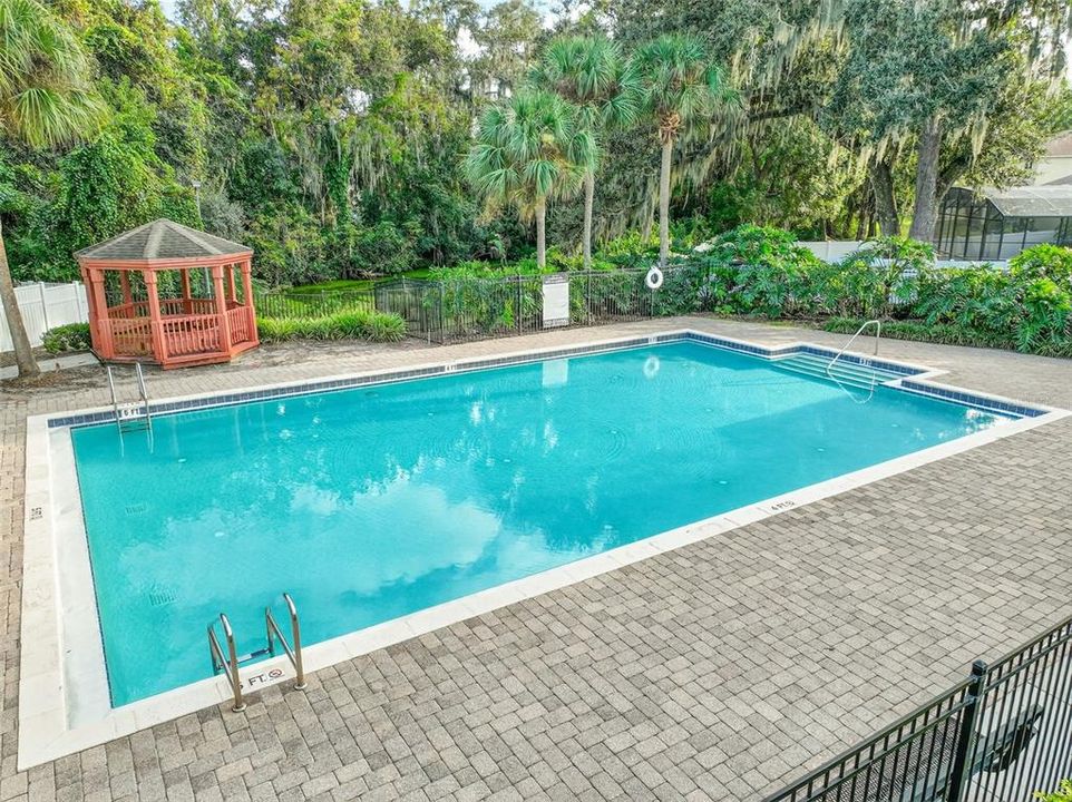 En Venta: $560,000 (4 camas, 3 baños, 2908 Pies cuadrados)