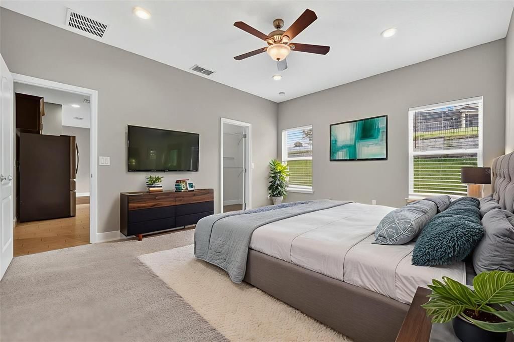 En Venta: $560,000 (4 camas, 3 baños, 2908 Pies cuadrados)