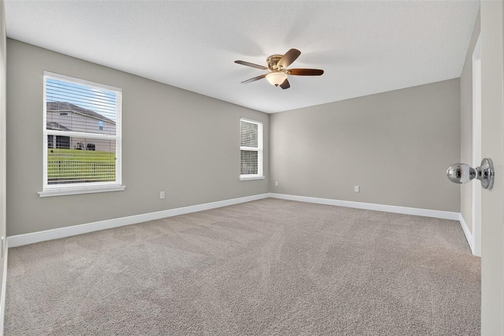 En Venta: $560,000 (4 camas, 3 baños, 2908 Pies cuadrados)