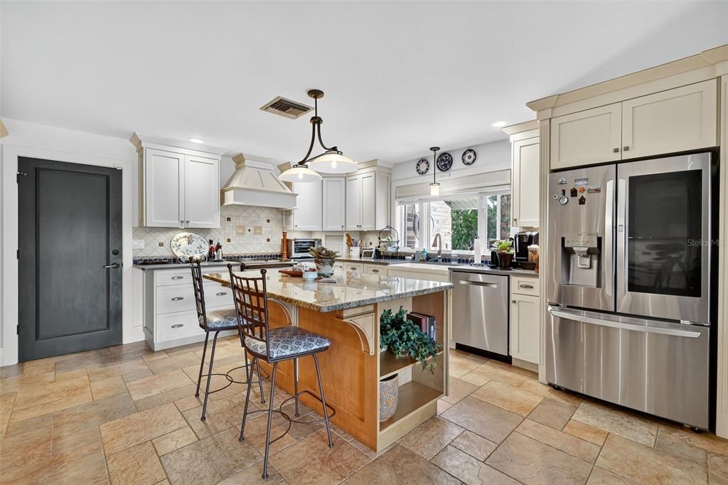 Active With Contract: $575,000 (3 beds, 2 baths, 1949 Square Feet)