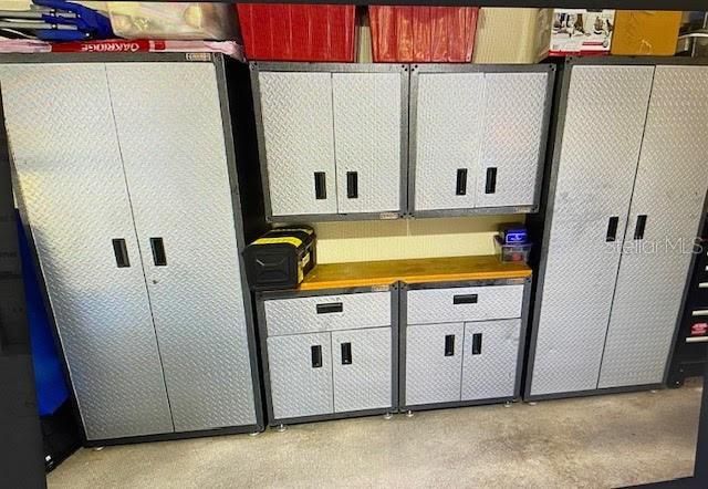 Active With Contract: $575,000 (3 beds, 2 baths, 1949 Square Feet)