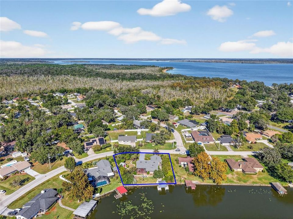 Active With Contract: $575,000 (3 beds, 2 baths, 1949 Square Feet)