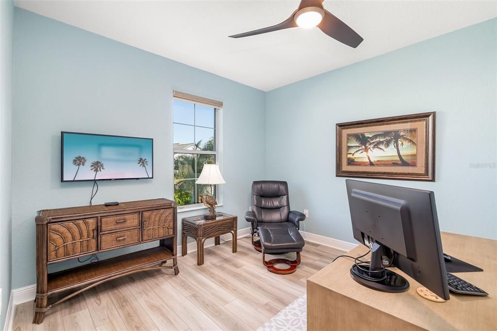 Activo con contrato: $650,000 (3 camas, 2 baños, 2336 Pies cuadrados)