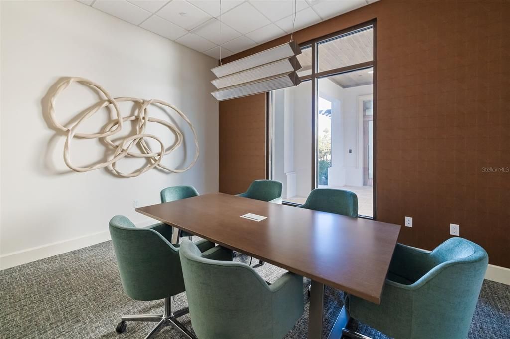 Activo con contrato: $650,000 (3 camas, 2 baños, 2336 Pies cuadrados)