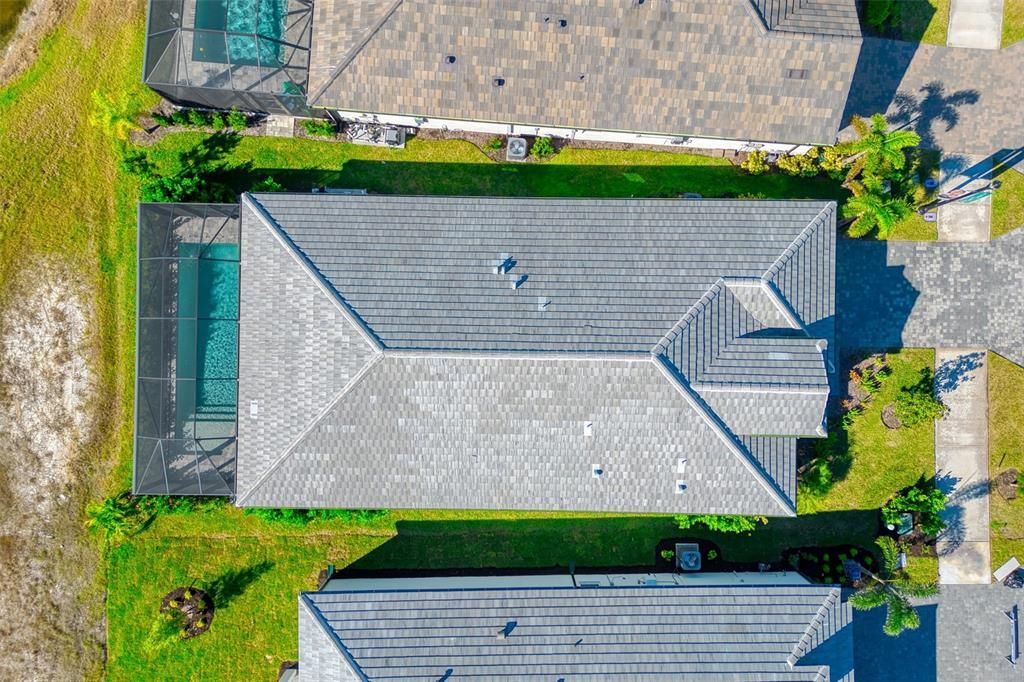 Activo con contrato: $650,000 (3 camas, 2 baños, 2336 Pies cuadrados)