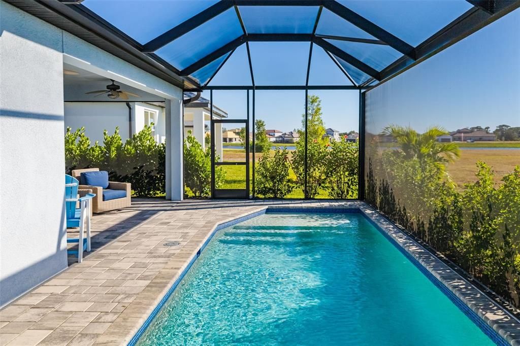 Activo con contrato: $650,000 (3 camas, 2 baños, 2336 Pies cuadrados)