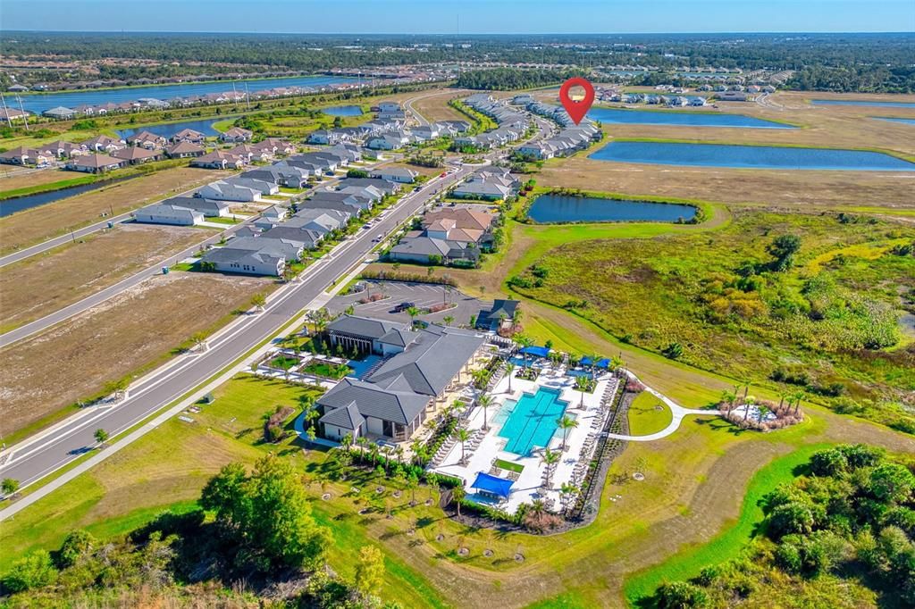 Activo con contrato: $650,000 (3 camas, 2 baños, 2336 Pies cuadrados)