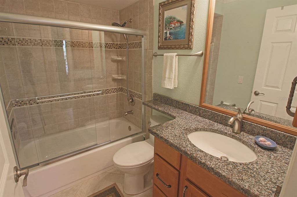 For Sale: $279,900 (2 beds, 2 baths, 1120 Square Feet)