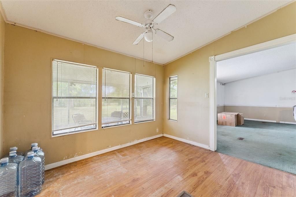 Active With Contract: $350,000 (3 beds, 2 baths, 1608 Square Feet)