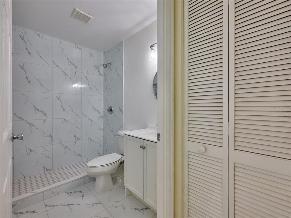 En Venta: $485,000 (3 camas, 2 baños, 1418 Pies cuadrados)