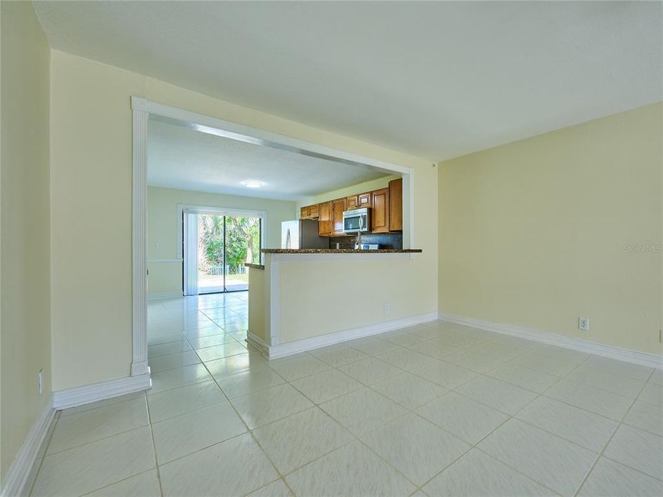 En Venta: $485,000 (3 camas, 2 baños, 1418 Pies cuadrados)