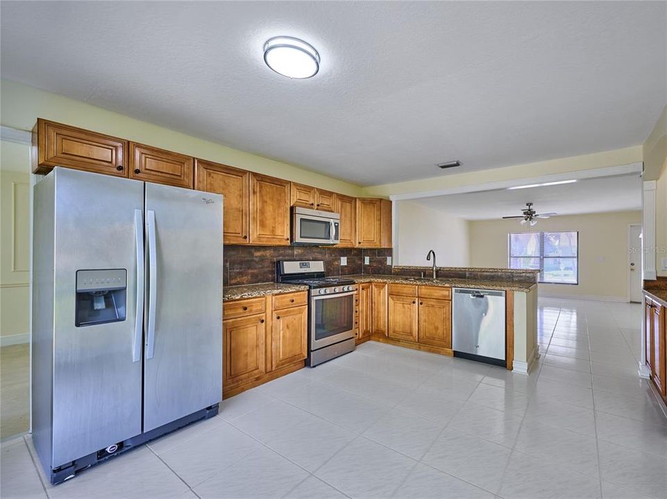 En Venta: $485,000 (3 camas, 2 baños, 1418 Pies cuadrados)