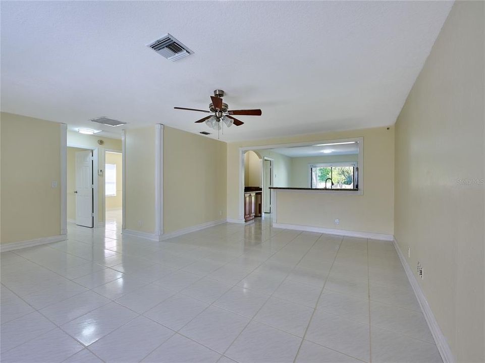 En Venta: $485,000 (3 camas, 2 baños, 1418 Pies cuadrados)