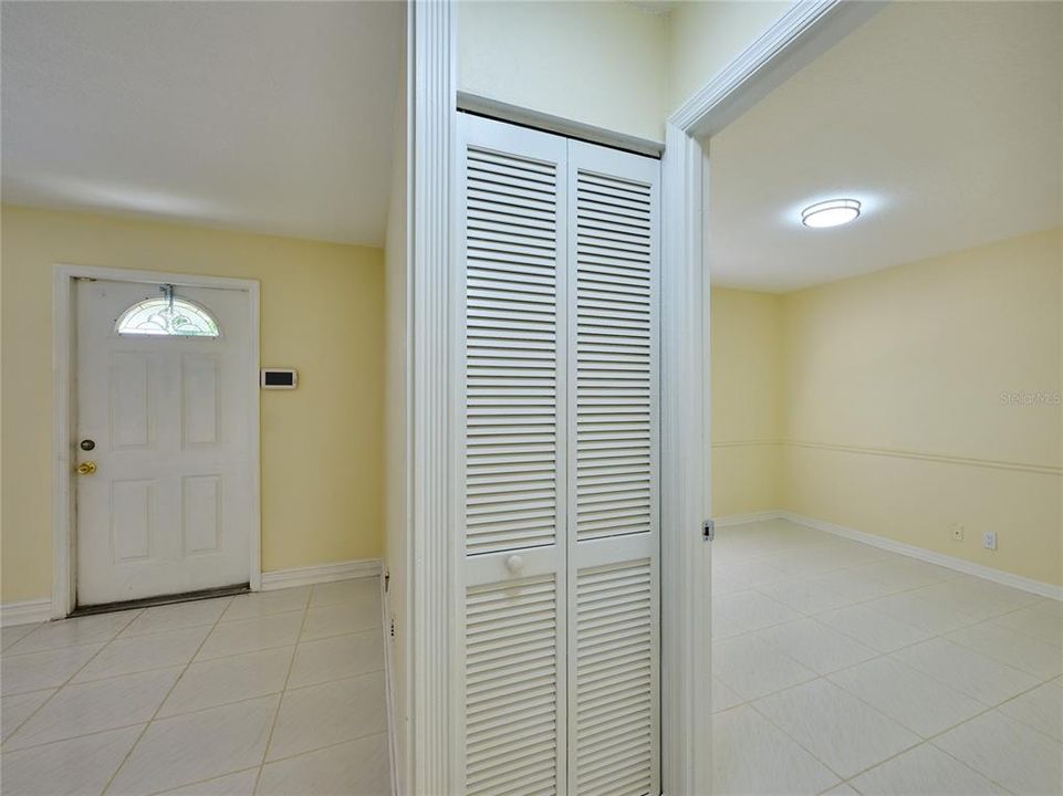 En Venta: $485,000 (3 camas, 2 baños, 1418 Pies cuadrados)