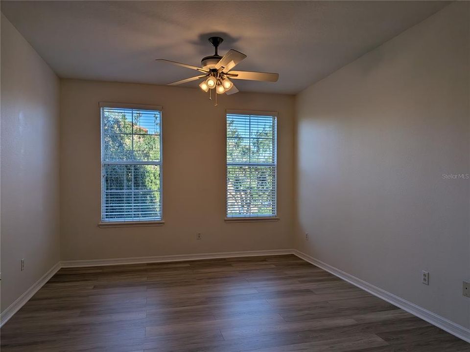 Active With Contract: $2,000 (3 beds, 2 baths, 1442 Square Feet)