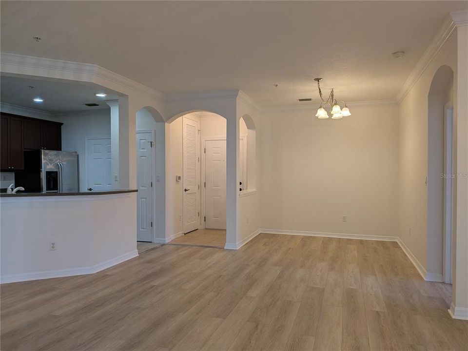 Active With Contract: $2,000 (3 beds, 2 baths, 1442 Square Feet)
