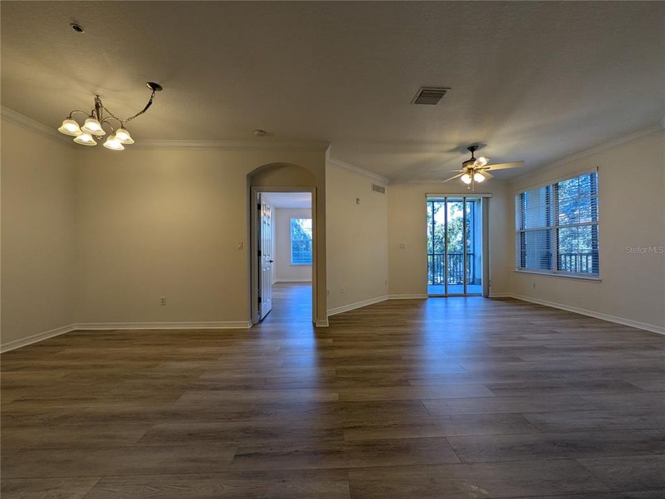 Active With Contract: $2,000 (3 beds, 2 baths, 1442 Square Feet)