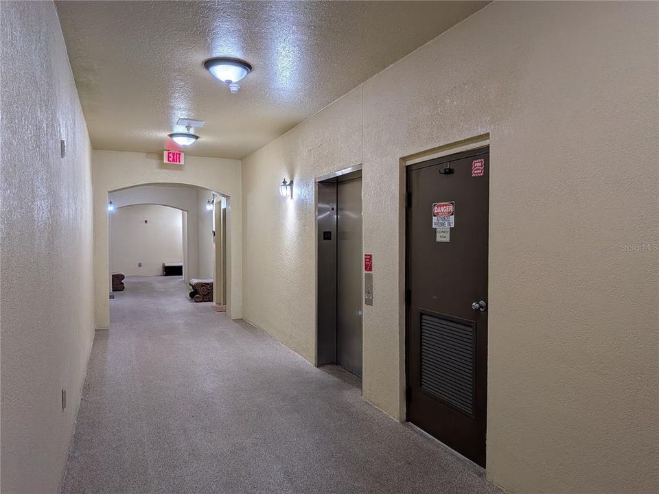 Active With Contract: $2,000 (3 beds, 2 baths, 1442 Square Feet)