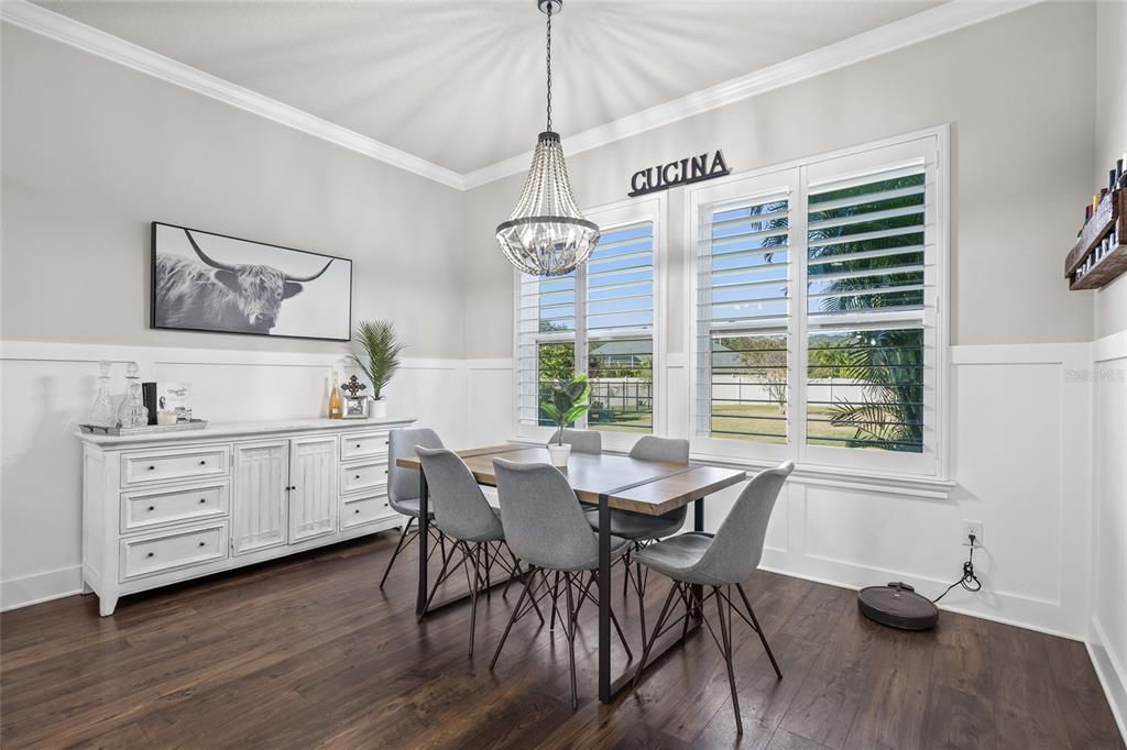 合同活跃: $769,900 (4 贝兹, 3 浴室, 3400 平方英尺)