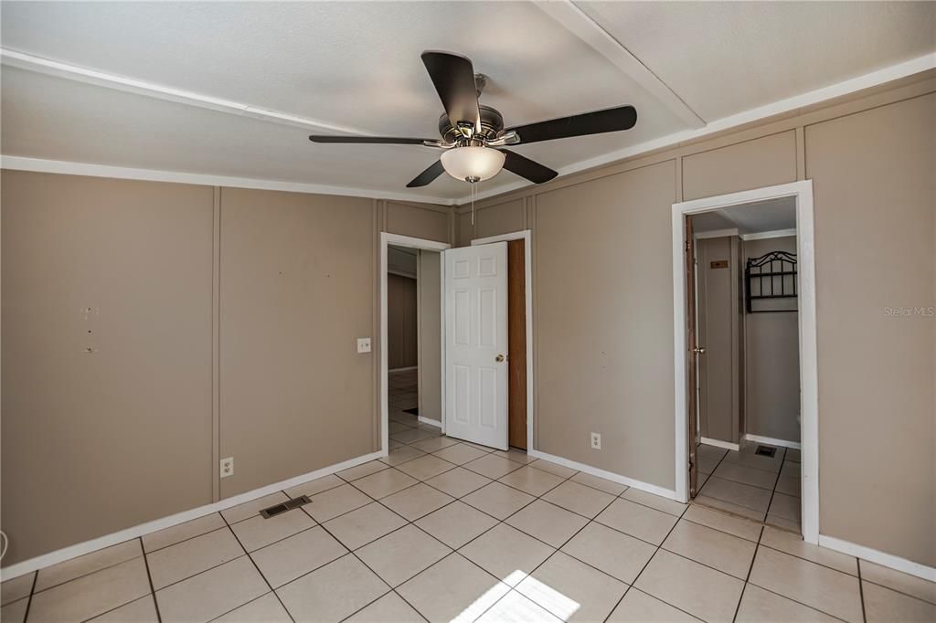 Под контрактом: $149,990 (3 спален, 2 ванн, 960 Квадратных фут)