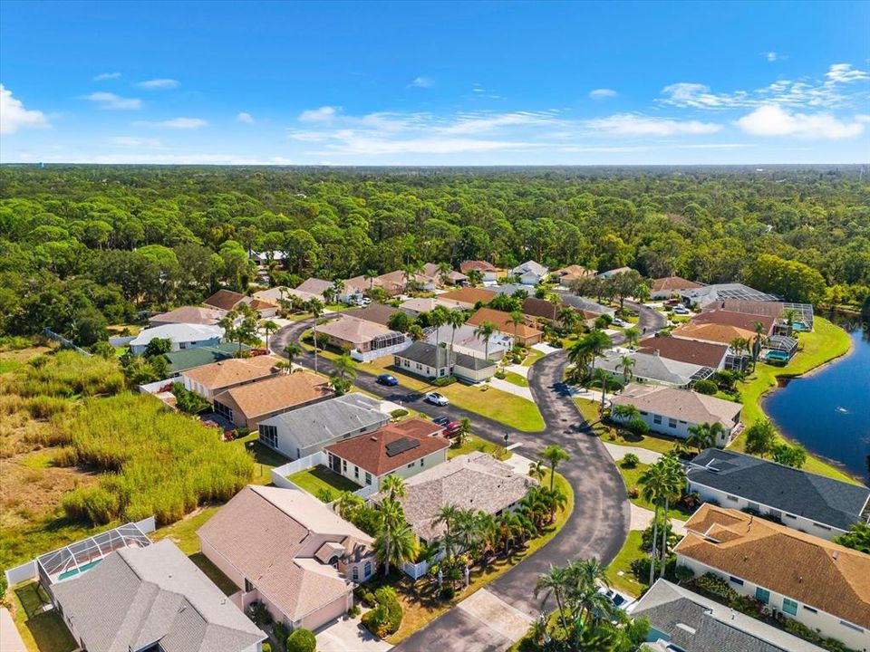 Active With Contract: $417,000 (2 beds, 2 baths, 1642 Square Feet)