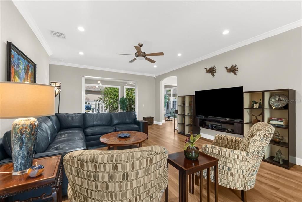 Active With Contract: $417,000 (2 beds, 2 baths, 1642 Square Feet)