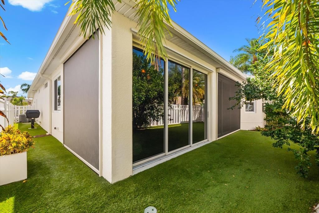 Active With Contract: $417,000 (2 beds, 2 baths, 1642 Square Feet)