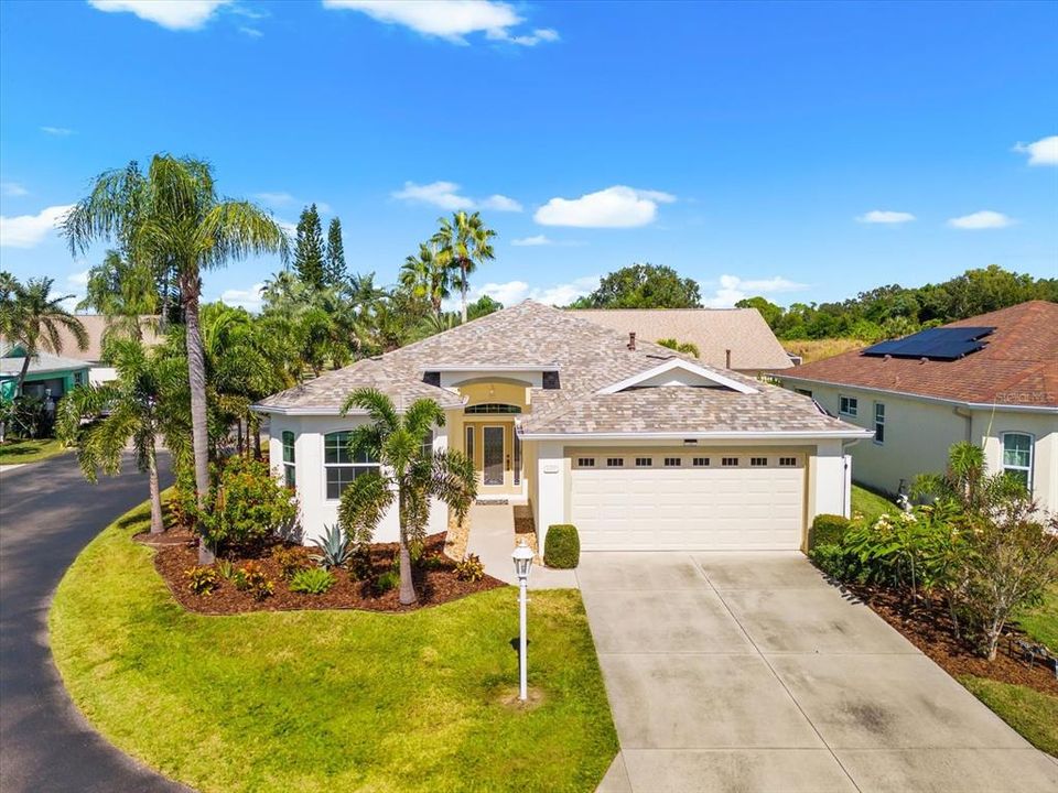 Active With Contract: $417,000 (2 beds, 2 baths, 1642 Square Feet)