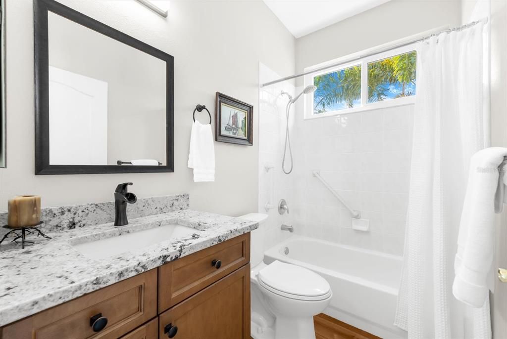 Active With Contract: $417,000 (2 beds, 2 baths, 1642 Square Feet)