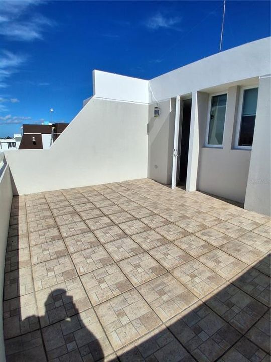 Под контрактом: $360,000 (3 спален, 2 ванн, 1596 Квадратных фут)