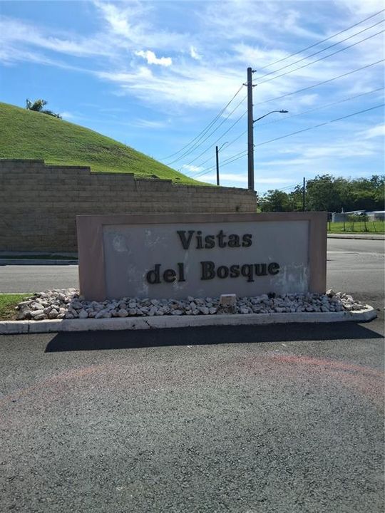 Под контрактом: $360,000 (3 спален, 2 ванн, 1596 Квадратных фут)