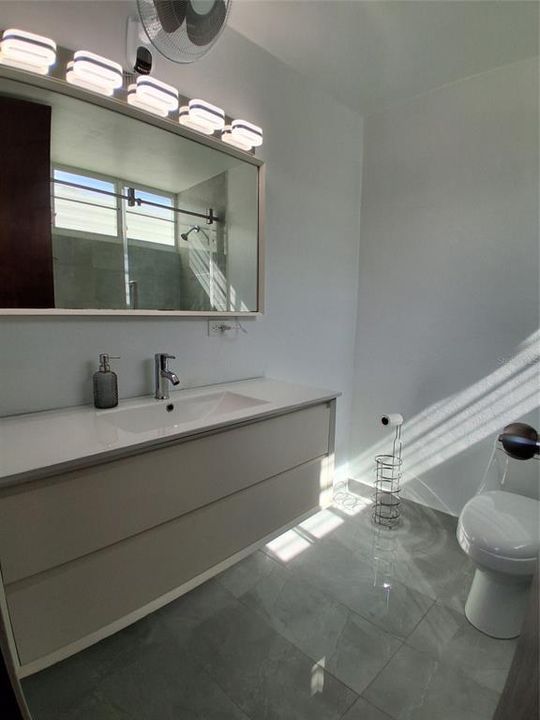 Под контрактом: $360,000 (3 спален, 2 ванн, 1596 Квадратных фут)