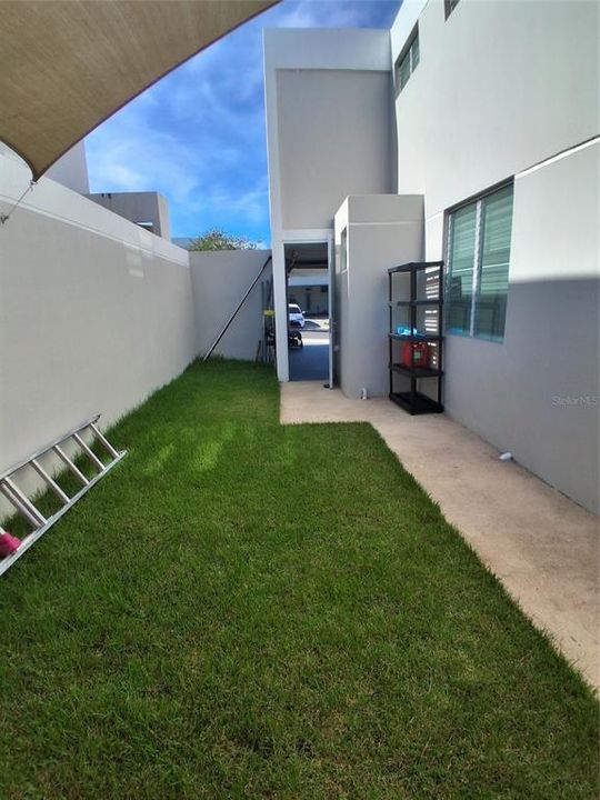 Под контрактом: $360,000 (3 спален, 2 ванн, 1596 Квадратных фут)