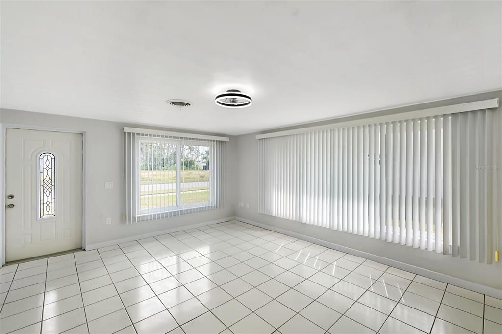 En Renta: $2,800 (3 camas, 2 baños, 1012 Pies cuadrados)