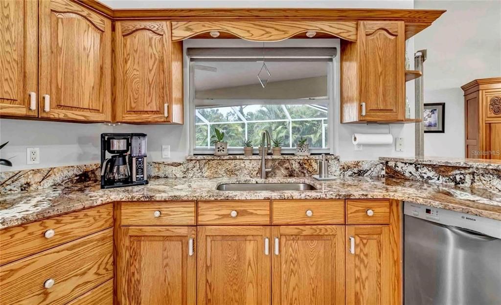 待售: $674,900 (4 贝兹, 2 浴室, 2348 平方英尺)