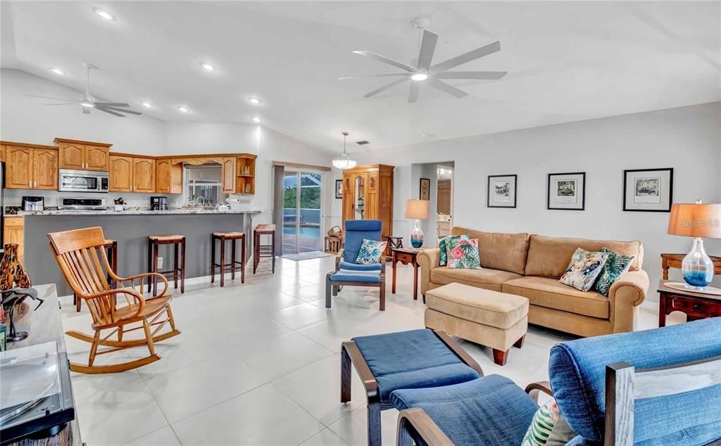 待售: $674,900 (4 贝兹, 2 浴室, 2348 平方英尺)