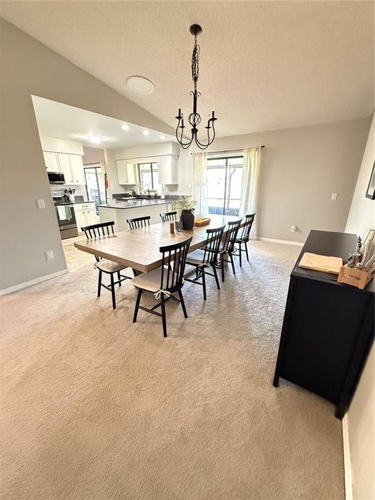 待售: $330,000 (3 贝兹, 2 浴室, 1561 平方英尺)