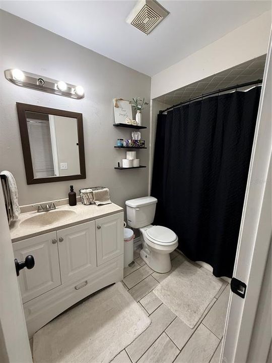 待售: $330,000 (3 贝兹, 2 浴室, 1561 平方英尺)