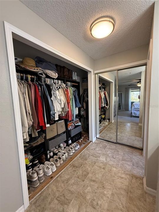 待售: $330,000 (3 贝兹, 2 浴室, 1561 平方英尺)