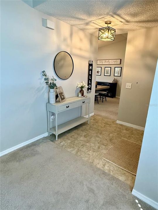 待售: $330,000 (3 贝兹, 2 浴室, 1561 平方英尺)