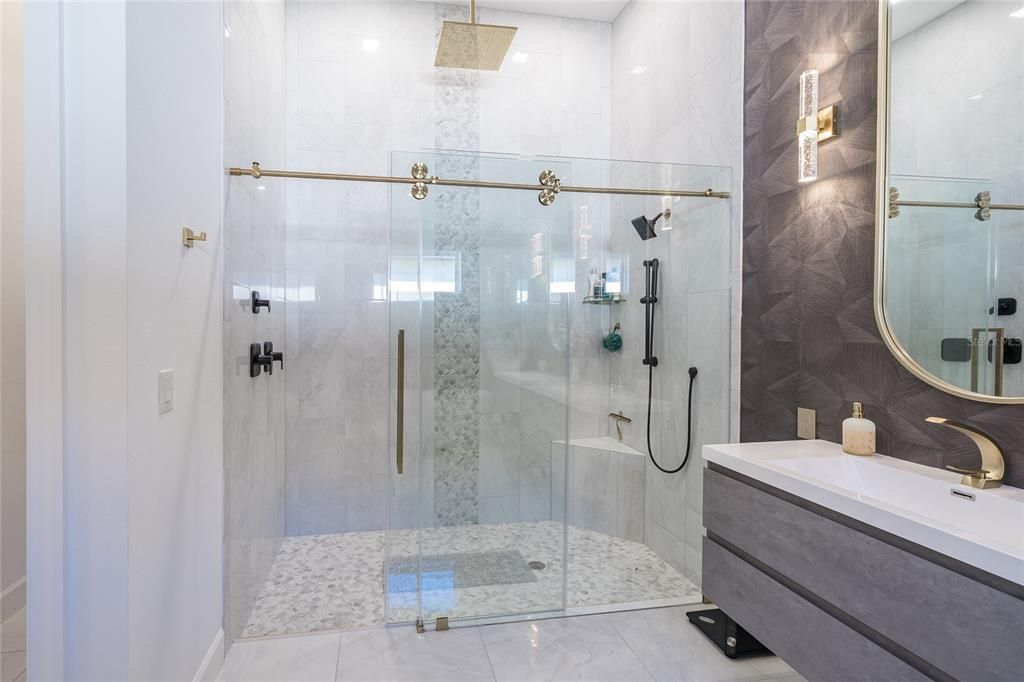 For Sale: $1,249,000 (3 beds, 3 baths, 3045 Square Feet)