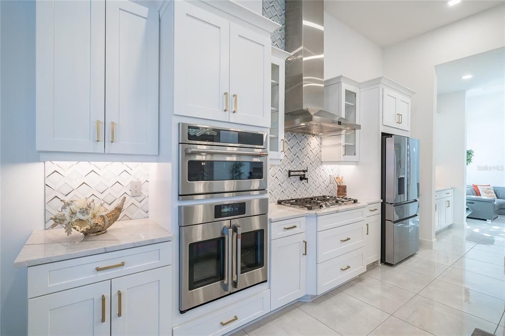 For Sale: $1,249,000 (3 beds, 3 baths, 3045 Square Feet)