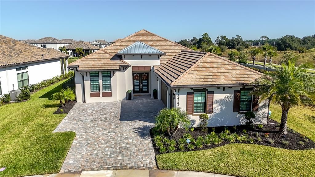 For Sale: $1,249,000 (3 beds, 3 baths, 3045 Square Feet)