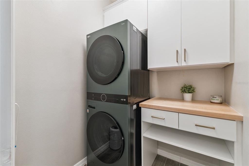 Active With Contract: $625,000 (4 beds, 3 baths, 2218 Square Feet)