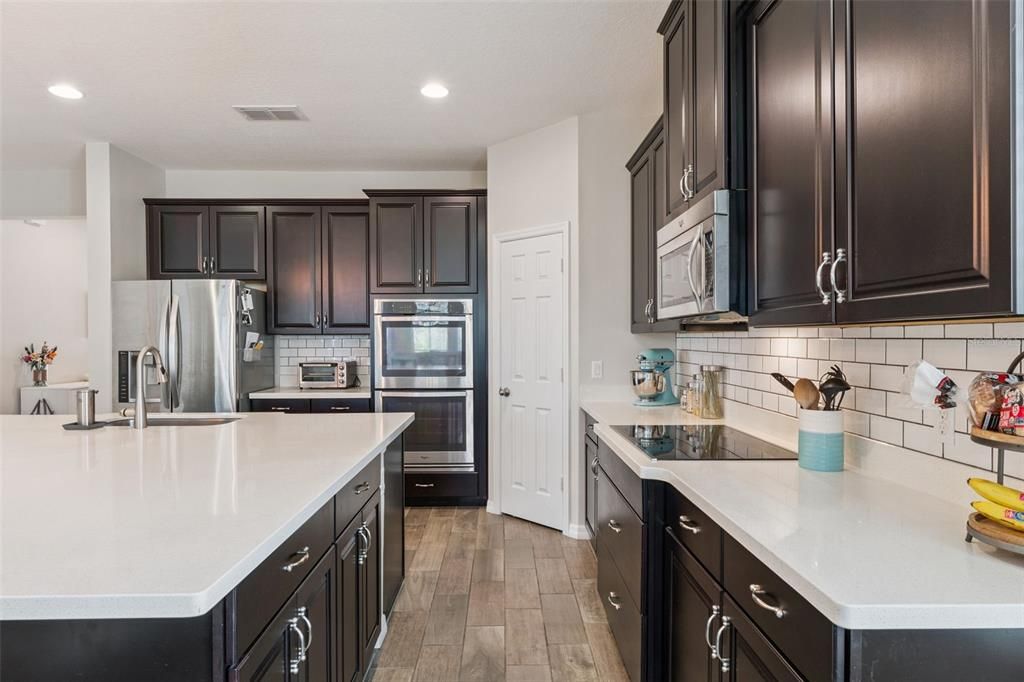 Active With Contract: $625,000 (4 beds, 3 baths, 2218 Square Feet)