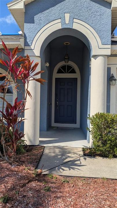 For Rent: $3,100 (4 beds, 2 baths, 2091 Square Feet)