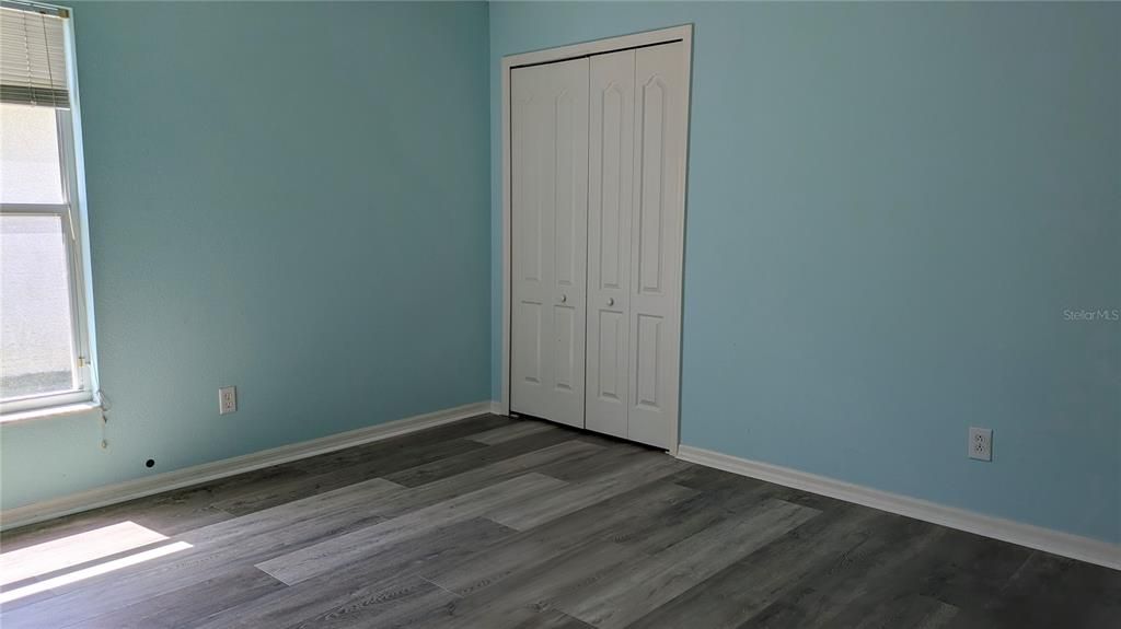 For Rent: $3,100 (4 beds, 2 baths, 2091 Square Feet)