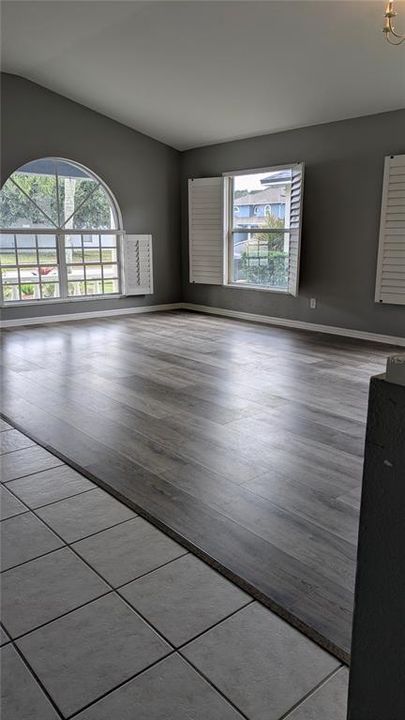 For Rent: $3,100 (4 beds, 2 baths, 2091 Square Feet)