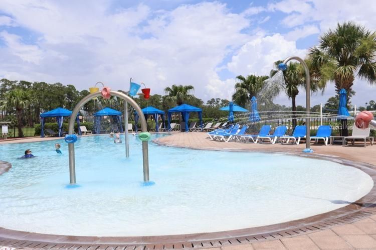 待售: $335,000 (4 贝兹, 2 浴室, 1946 平方英尺)