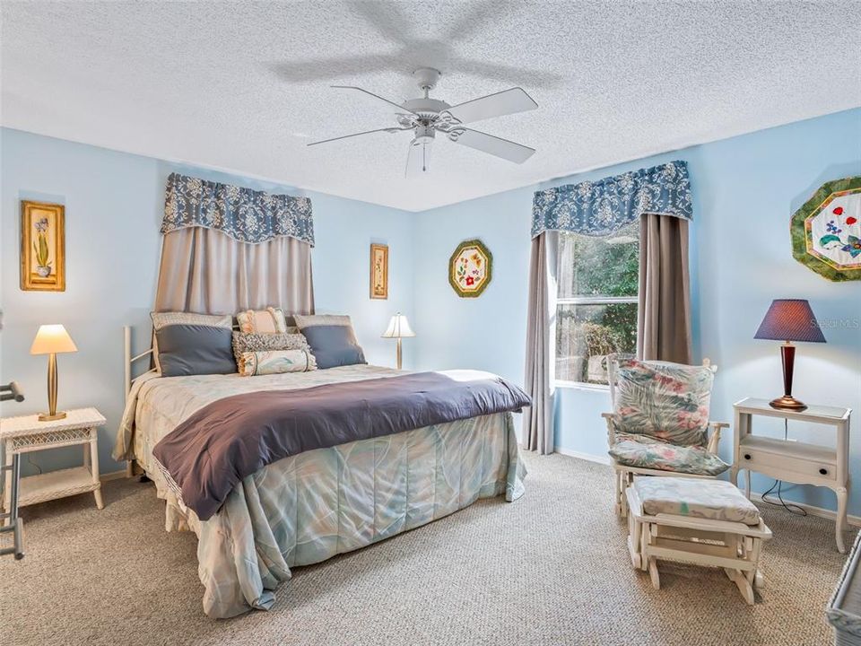 En Venta: $309,000 (2 camas, 2 baños, 1360 Pies cuadrados)